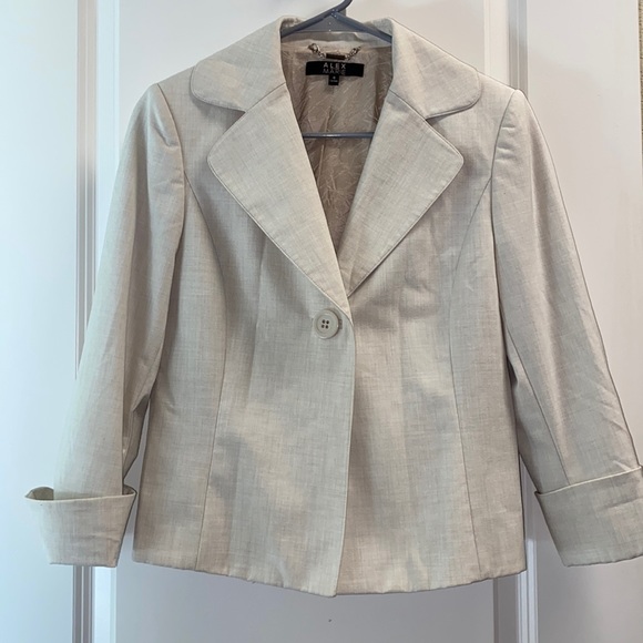 Alex Marie size 4 - Picture 2 of 3